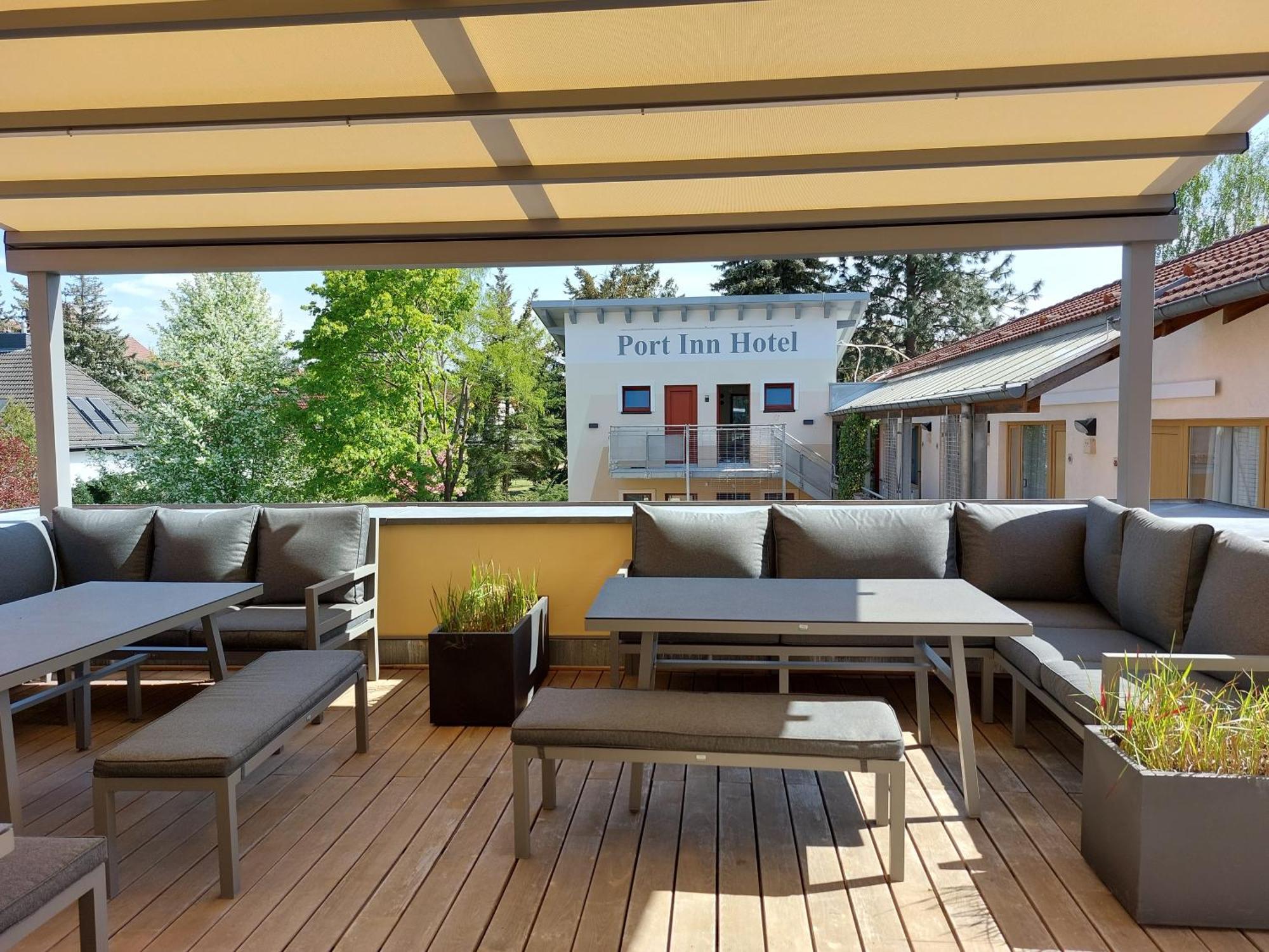 Port Inn Hotel Eichwalde Dış mekan fotoğraf